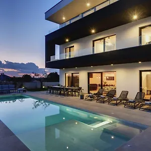 Aquarius Tatil Evi Pula