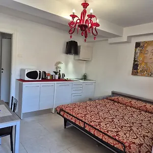 verificați disponibilitatea